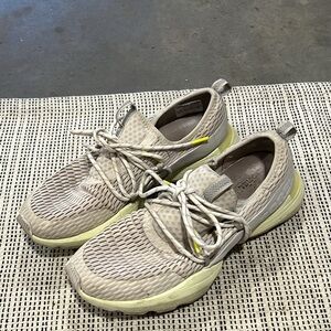 Sorel kinetic impact lace sneaker